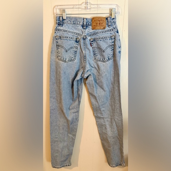 LEVIS 550 Relaxed Fit Light Wash Jeans, Size 6M - Picture 4 of 10